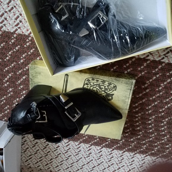 Shoes (NWOT). Very stylish and trendy.